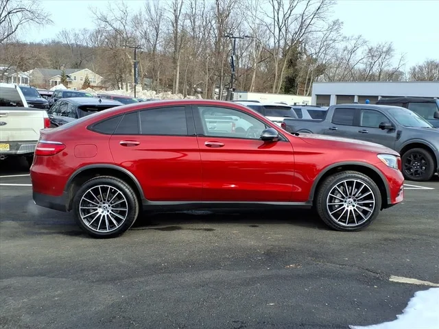 SEMINUEVOS MERCEDES-BENZ GLC a Vauxhall en Maplecrest Ford Lincoln of Union