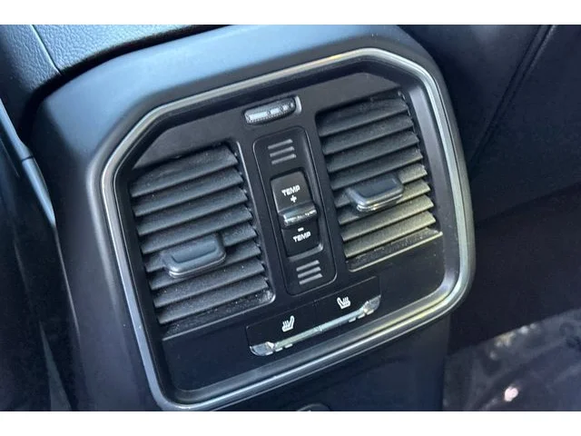 SEMINUEVOS PORSCHE Macan at ELK GROVE in Elk Grove Buick GMC