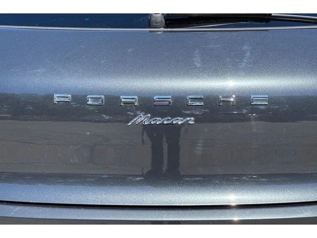 SEMINUEVOS PORSCHE Macan at ELK GROVE in Elk Grove Buick GMC