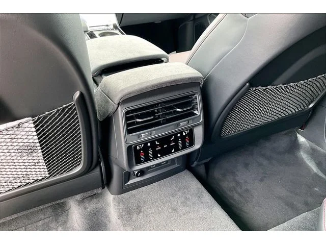 Nuevos AUDI RS Q8 PERFORMANCE à Estados chez autogozo