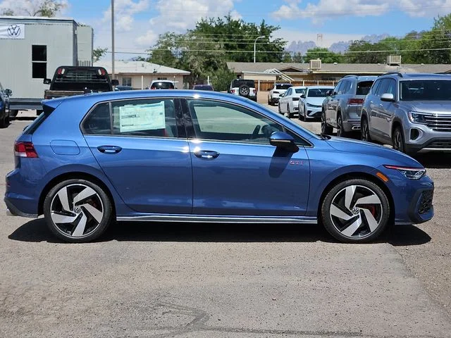 Nuevos VOLKSWAGEN GOLF GTI à Estados chez autogozo