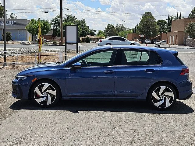 Nuevos VOLKSWAGEN GOLF GTI à Estados chez autogozo