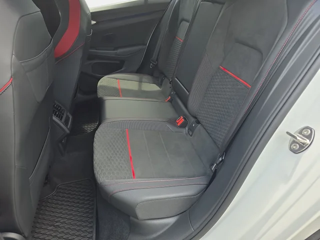 SEMINUEVOS VOLKSWAGEN Golf GTI a Estados en autogozo