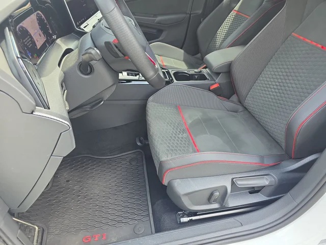 SEMINUEVOS VOLKSWAGEN Golf GTI a Estados en autogozo