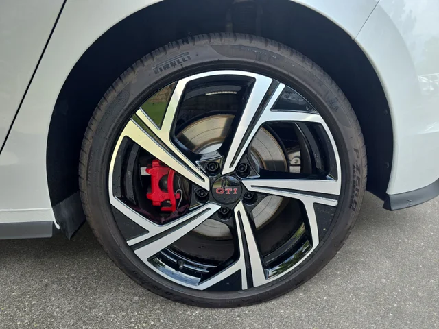 SEMINUEVOS VOLKSWAGEN Golf GTI a Estados en autogozo