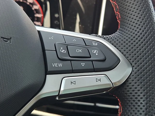 Nuevos VOLKSWAGEN GOLF GTI à Estados chez autogozo