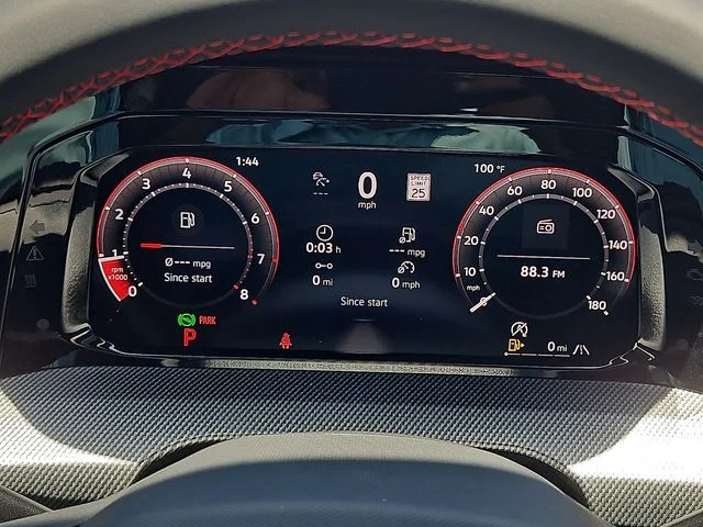 Nuevos VOLKSWAGEN GOLF GTI à Estados chez autogozo