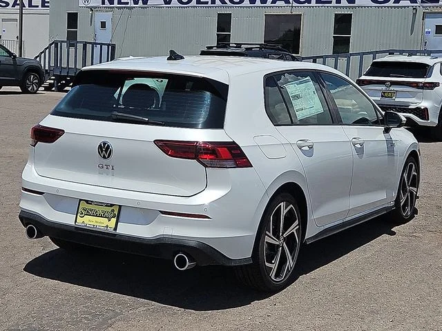 Nuevos VOLKSWAGEN GOLF GTI à Estados chez autogozo