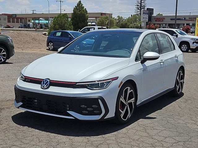 Nuevos VOLKSWAGEN GOLF GTI à Estados chez autogozo