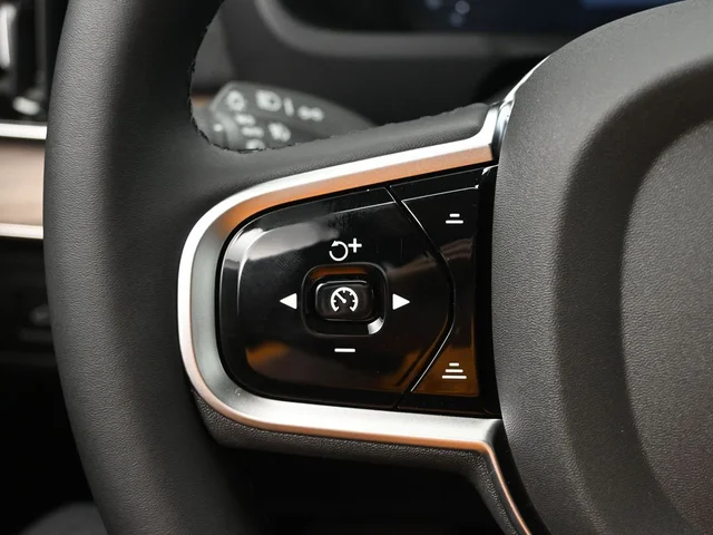 Nuevos VOLVO XC90 à Estados chez autogozo