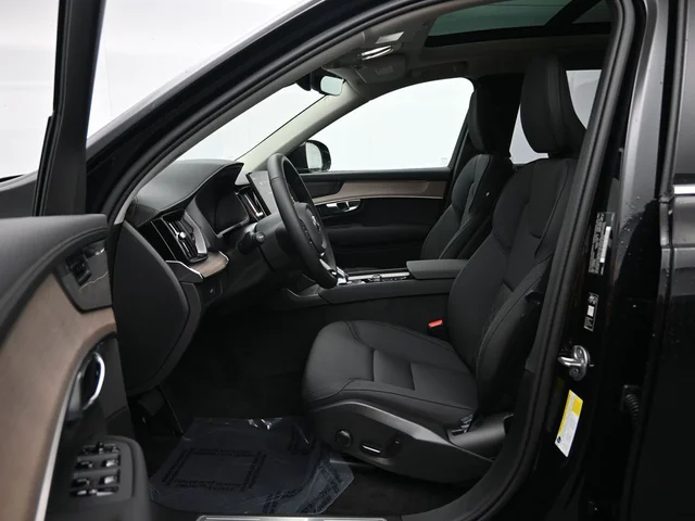 Nuevos VOLVO XC90 à Estados chez autogozo