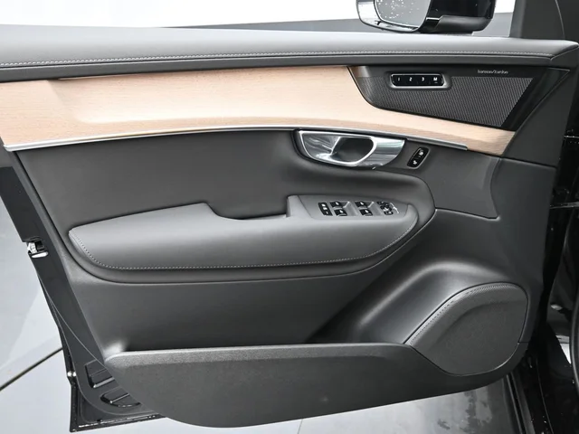 Nuevos VOLVO XC90 à Estados chez autogozo
