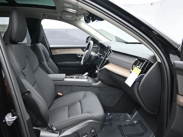 Nuevos VOLVO XC90 à Estados chez autogozo