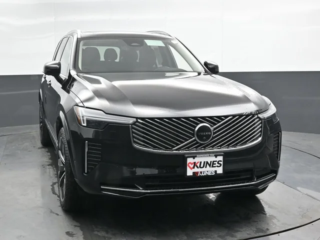 Nuevos VOLVO XC90 à Estados chez autogozo