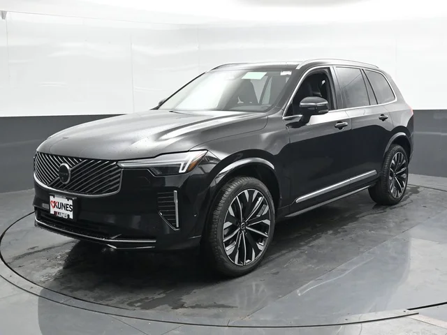 Nuevos VOLVO XC90 à Estados chez autogozo