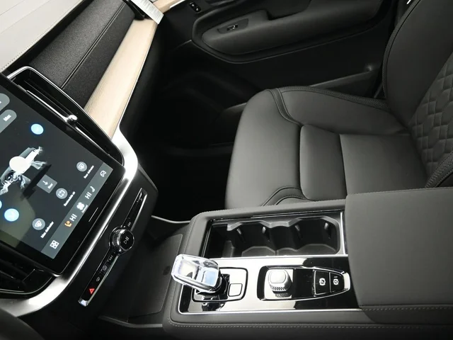 Nuevos VOLVO XC90 à Estados chez autogozo