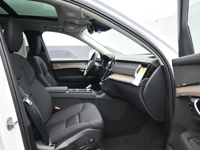 Nuevos VOLVO XC90 à Estados chez autogozo