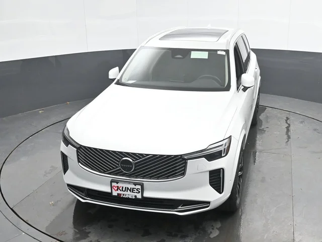 Nuevos VOLVO XC90 à Estados chez autogozo
