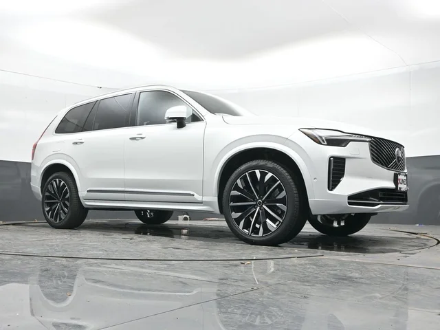 Nuevos VOLVO XC90 à Estados chez autogozo