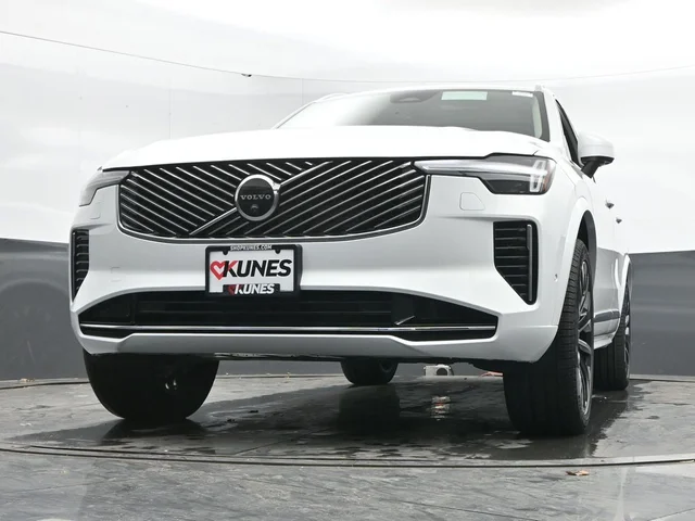 Nuevos VOLVO XC90 à Estados chez autogozo
