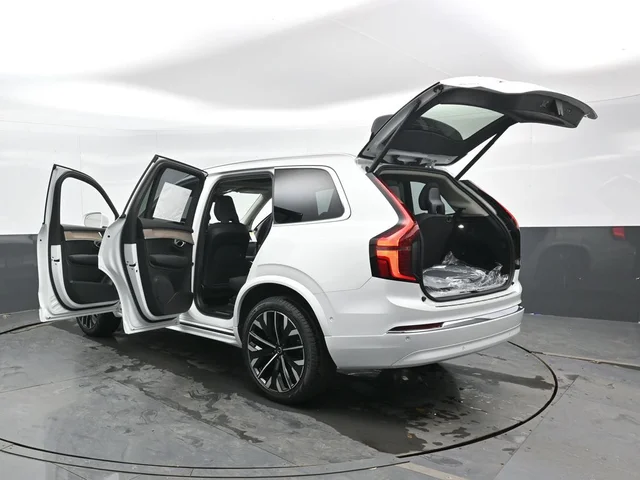 Nuevos VOLVO XC90 à Estados chez autogozo