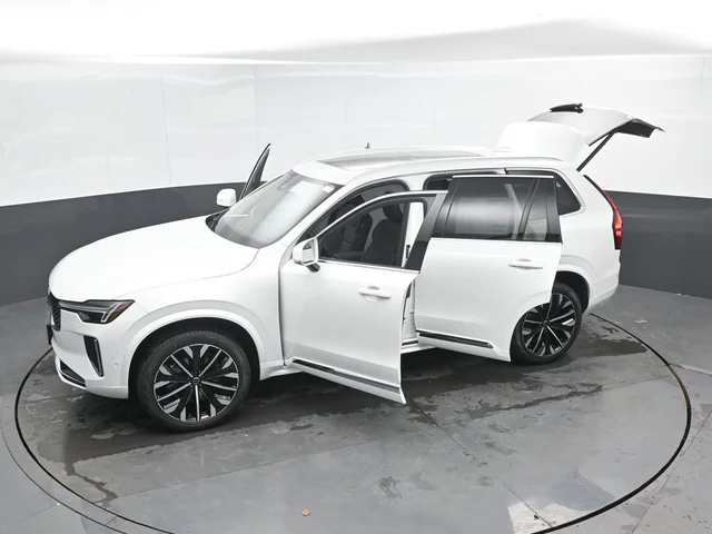 Nuevos VOLVO XC90 à Estados chez autogozo