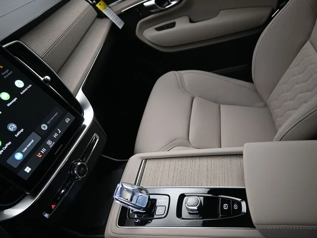 Nuevos VOLVO XC90 à Estados chez autogozo