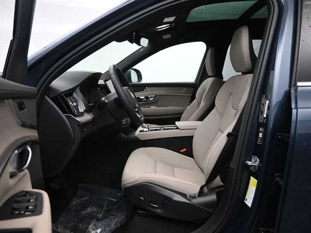 Nuevos VOLVO XC90 à Estados chez autogozo