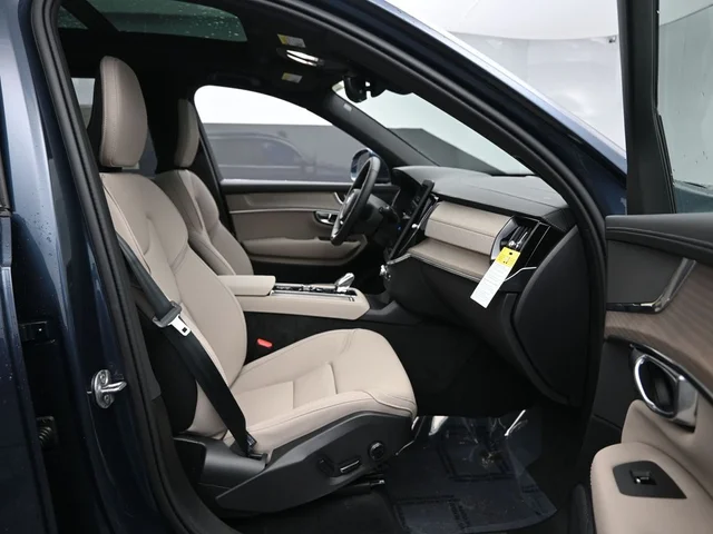 Nuevos VOLVO XC90 à Estados chez autogozo