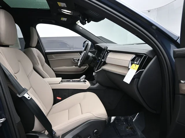 Nuevos VOLVO XC90 à Estados chez autogozo
