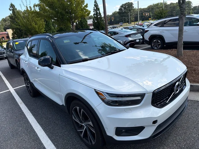 SEMINUEVOS VOLVO XC40 a Estados en autogozo