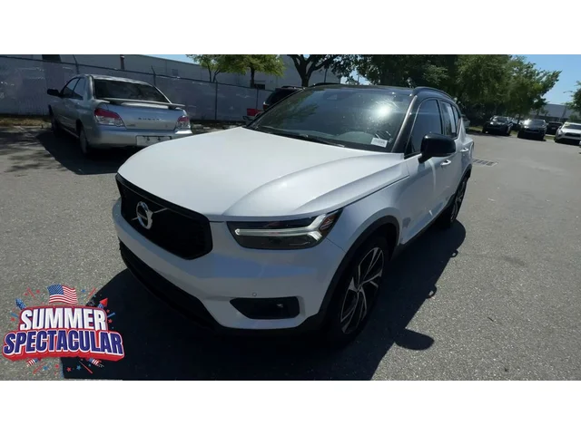 SEMINUEVOS VOLVO XC40 a Estados en autogozo