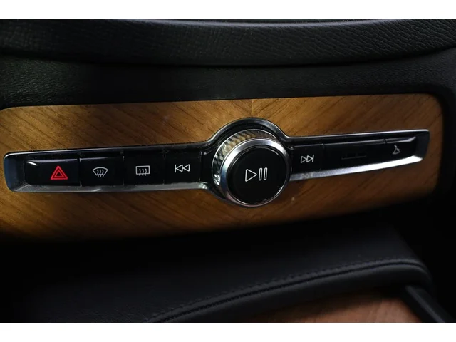 SEMINUEVOS VOLVO XC90 Recharge Plug-In Hybrid a Estados en autogozo