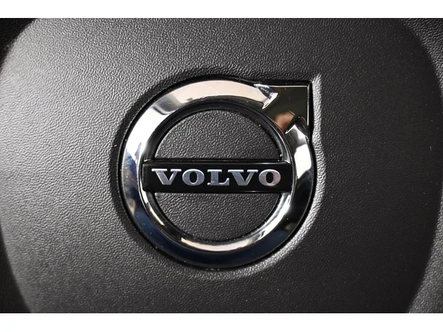 SEMINUEVOS VOLVO XC90 Recharge Plug-In Hybrid a Estados en autogozo