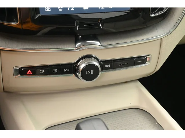 SEMINUEVOS VOLVO XC60 Recharge Plug-In Hybrid a Estados en autogozo