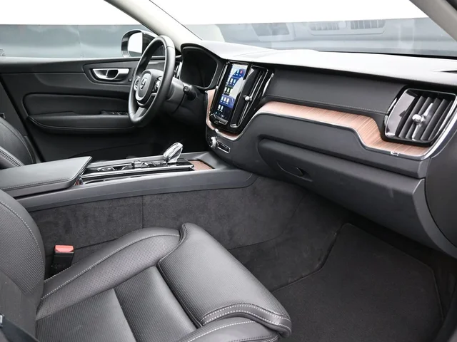 SEMINUEVOS VOLVO XC60 Recharge Plug-In Hybrid a Estados en autogozo