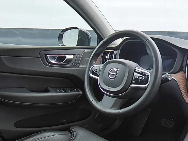SEMINUEVOS VOLVO XC60 Recharge Plug-In Hybrid a Estados en autogozo
