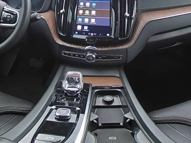 SEMINUEVOS VOLVO XC60 Recharge Plug-In Hybrid a Estados en autogozo