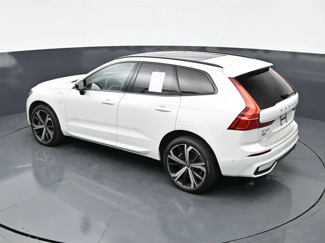 SEMINUEVOS VOLVO XC60 Recharge Plug-In Hybrid a Estados en autogozo