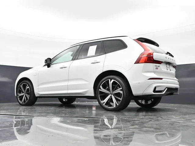 SEMINUEVOS VOLVO XC60 Recharge Plug-In Hybrid a Estados en autogozo