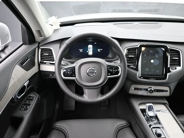 Nuevos VOLVO XC90 PLUG-IN HYBRID à Estados chez autogozo