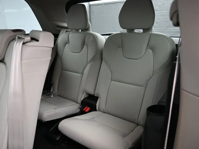 Nuevos VOLVO XC90 PLUG-IN HYBRID à Estados chez autogozo