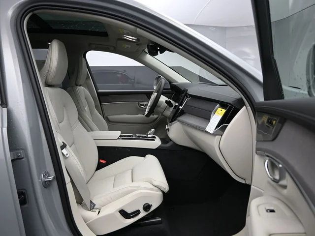 Nuevos VOLVO XC90 PLUG-IN HYBRID à Estados chez autogozo