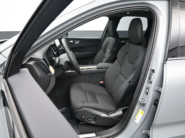 Nuevos VOLVO XC60 PLUG-IN HYBRID à Estados chez autogozo