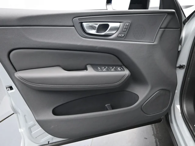 Nuevos VOLVO XC60 PLUG-IN HYBRID à Estados chez autogozo
