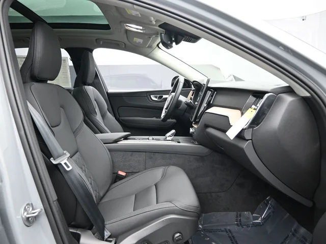 Nuevos VOLVO XC60 PLUG-IN HYBRID à Estados chez autogozo