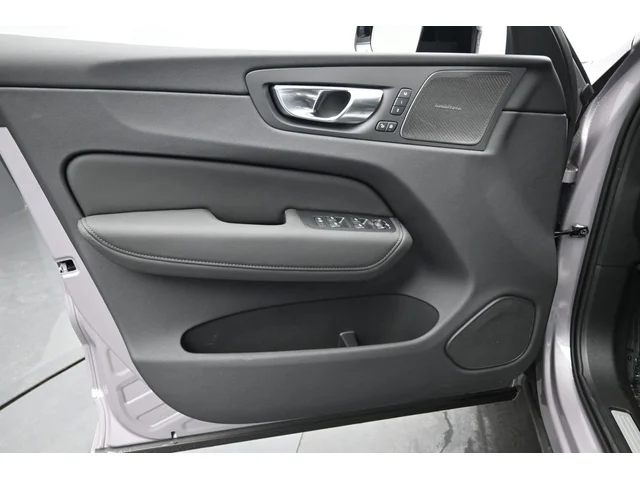 Nuevos VOLVO XC60 PLUG-IN HYBRID à Estados chez autogozo