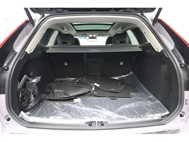 Nuevos VOLVO XC60 PLUG-IN HYBRID à Estados chez autogozo