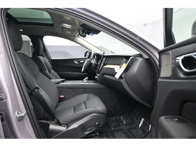 Nuevos VOLVO XC60 PLUG-IN HYBRID à Estados chez autogozo