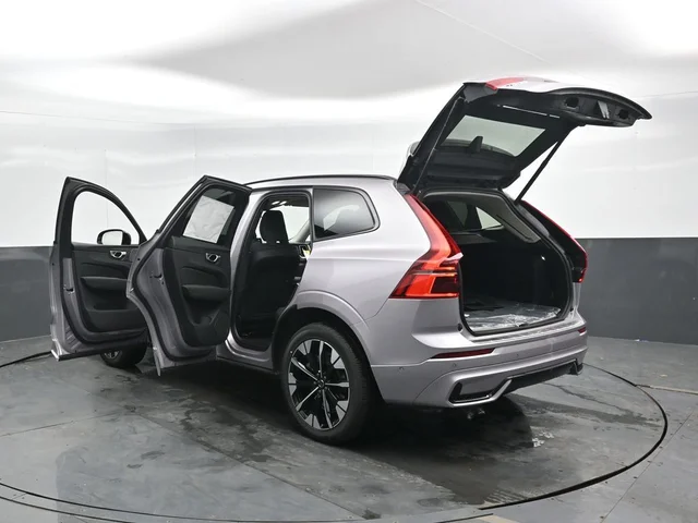 Nuevos VOLVO XC60 PLUG-IN HYBRID à Estados chez autogozo